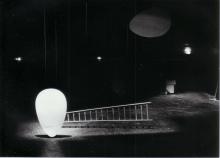 32 Im Theater, 1983